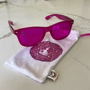 Rainbow OPTX • Translucent Magenta • Unisex Sunglasses • Never Worn